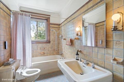 1121 E 49th St, Chicago, IL 60615 photo 18