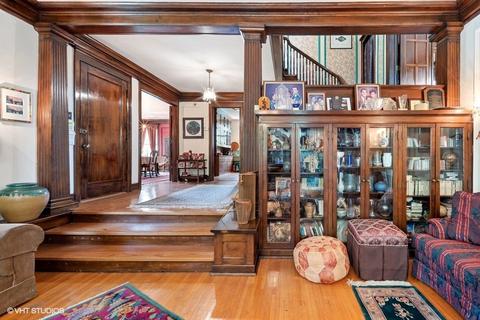 1121 E 49th St, Chicago, IL 60615 photo 6