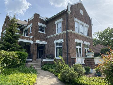 1121 E 49th St, Chicago, IL 60615 photo 2