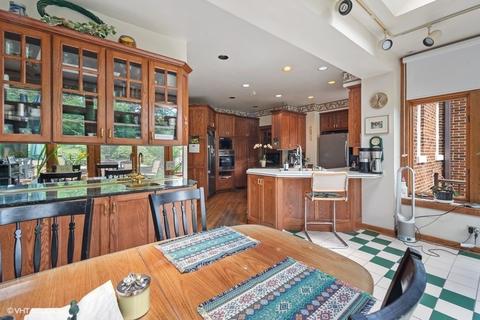1121 E 49th St, Chicago, IL 60615 photo 13