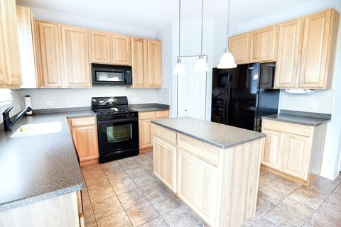 354 Tracy Ln, Elgin, IL 60124 photo 6