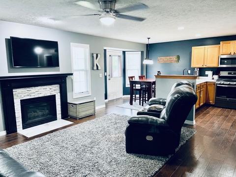 24 Rounds Rd, Bloomington, IL 61704 photo 3