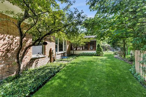 222 Summerfield Rd, Northbrook, IL 60062 photo 17