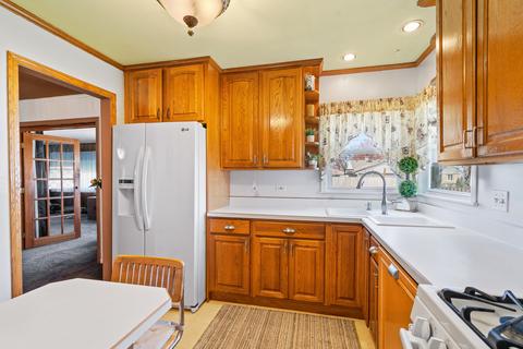 1256 S 3rd Ave, Des Plaines, IL 60018 photo 8