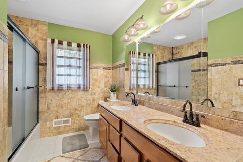 1256 S 3rd Ave, Des Plaines, IL 60018 photo 11