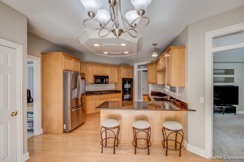 2281 Sutton Ln, Aurora, IL 60502 photo 9