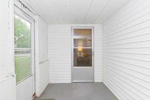 211 E 6th St, Gridley, IL 61744 photo 5