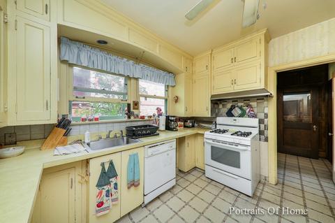 332 Vincent Pl, Elgin, IL 60123 photo 6