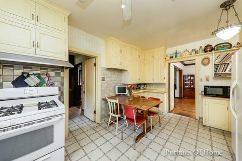332 Vincent Pl, Elgin, IL 60123 photo 5
