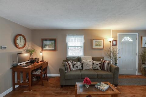 201 Packard St, Bloomington, IL 61701 photo 3