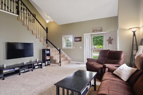 514 Eddy Rd, Bloomington, IL 61704 photo 2