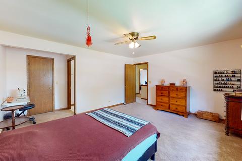 1209 S 3rd Ave, Des Plaines, IL 60018 photo 14