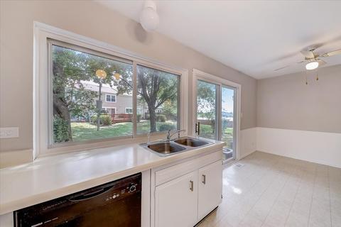 2231 Langdon Pl, Hoffman Estates, IL 60169 photo 11