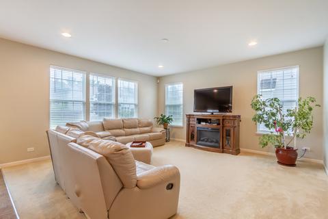 2019 Torino Dr, Elgin, IL 60123 photo 7