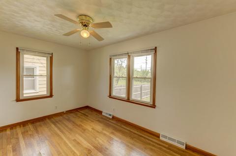 28 E 31st Pl, Steger, IL 60475 photo 10