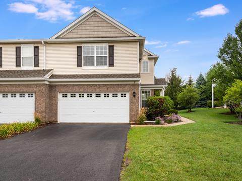 2 Christie Ct, Algonquin, IL 60102 photo 3
