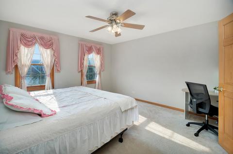 2028 Gardner Cir E, Aurora, IL 60503 photo 24