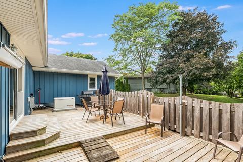 954 E 1st St, Lockport, IL 60441 photo 32