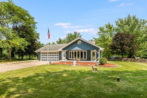 954 E 1st St, Lockport, IL 60441 photo 1