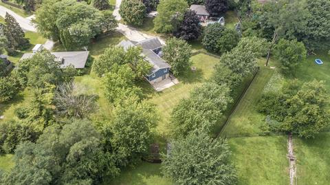 954 E 1st St, Lockport, IL 60441 photo 8