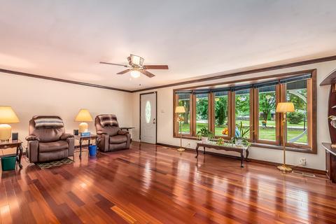954 E 1st St, Lockport, IL 60441 photo 14