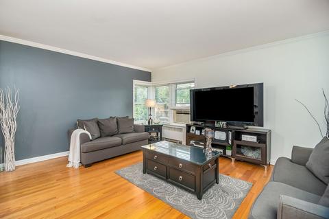 100 Pine Ave #5, Riverside, IL 60546 photo 4