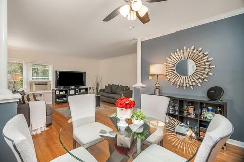 100 Pine Ave #5, Riverside, IL 60546 photo 9