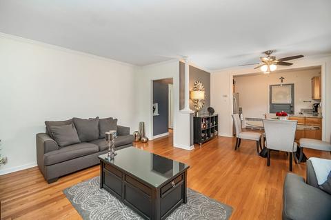 100 Pine Ave #5, Riverside, IL 60546 photo 5