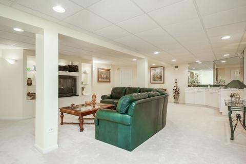 33 Old Mill Ct, Burr Ridge, IL 60527 photo 20