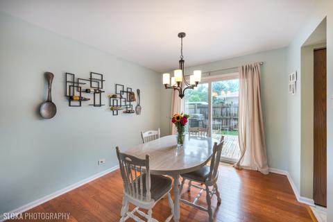 1085 Poplar Ln, Bartlett, IL 60103 photo 5