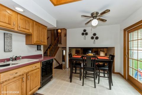 3446 169th Ct, Lansing, IL 60438 photo 8
