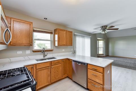 1908 Spring Ridge Dr, Plainfield, IL 60586 photo 2