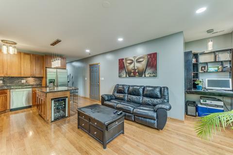719 E 41st St #2, Chicago, IL 60653 photo 9