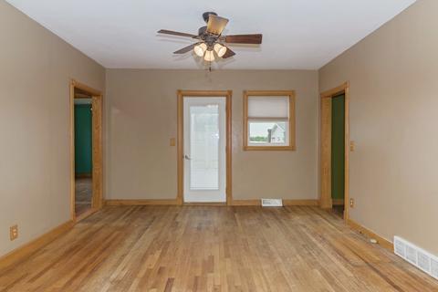 701 Grant St, Chenoa, IL 61726 photo 16