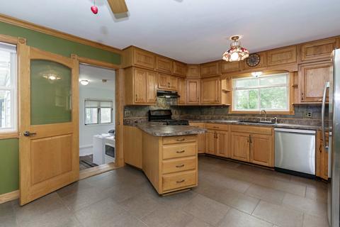 701 Grant St, Chenoa, IL 61726 photo 11