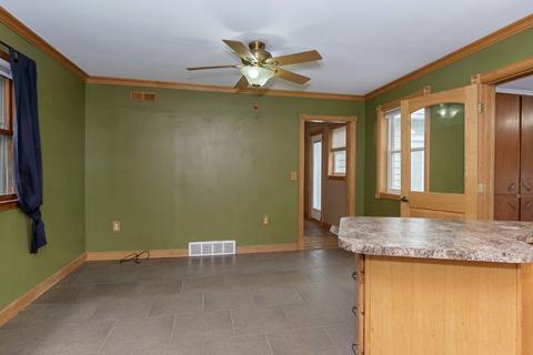 701 Grant St, Chenoa, IL 61726 photo 14