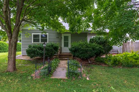 701 Grant St, Chenoa, IL 61726 photo 1