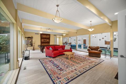 33 W533 Mare Barn Ln, Wayne, IL 60184 photo 11