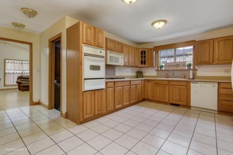 112 E Berkley Ln, Hoffman Estates, IL 60169 photo 5