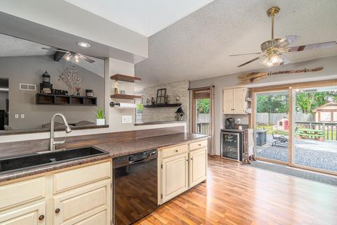 16015 S George Ct, Plainfield, IL 60586 photo 10