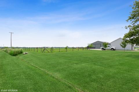 2425 E Corning Rd, Beecher, IL 60401 photo 4