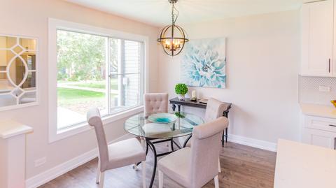 2011 Bayberry Ln, Hoffman Estates, IL 60169 photo 8