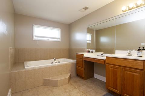 5018 W Hawk Ln, Monee, IL 60449 photo 18
