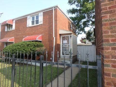 1718 E 73rd St, Chicago, IL 60649 photo 2
