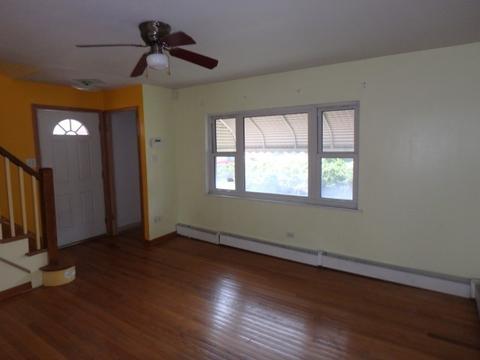 1718 E 73rd St, Chicago, IL 60649 photo 3