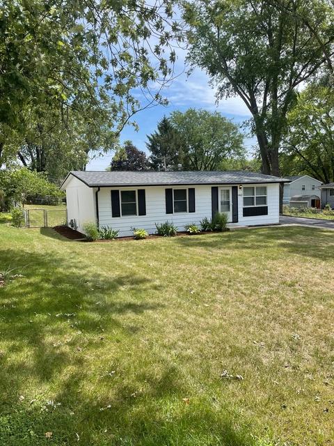 4402 Mapleleaf Dr, Mchenry, IL 60051 photo 2