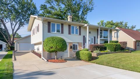 635 Lafayette Ln, Hoffman Estates, IL 60169 photo 2