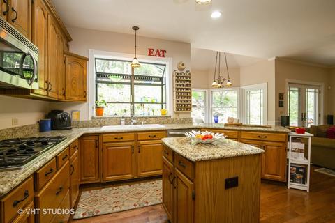 605 Harper Dr, Algonquin, IL 60102 photo 8