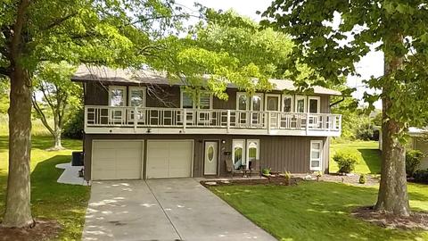 1300 Constellation Dr, Aurora, IL 60505 photo 2