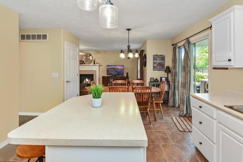 2947 Two Elks Rd, Normal, IL 61761 photo 4